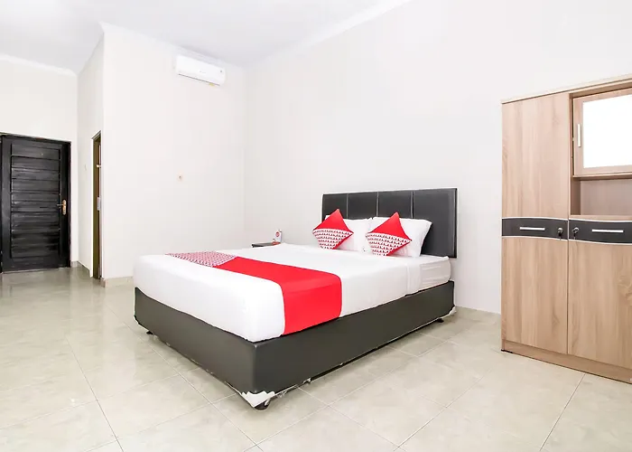 酒店 Oyo 2984 Berlian House Ungasan 金巴兰