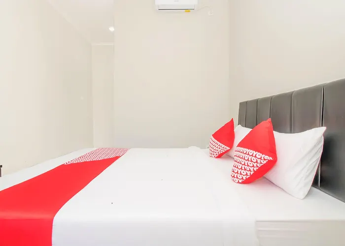 Oyo 2984 Berlian House Ungasan 2*